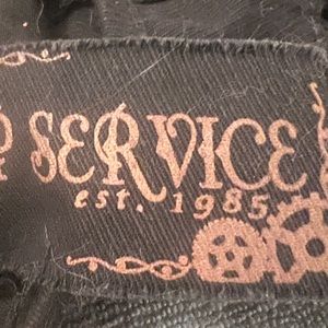 Lip service gloves